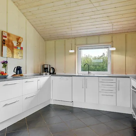 3 Bedroom Cozy In Sydals Holiday home Nedre Lysabild